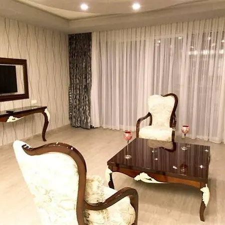Carmina Hotel 3*